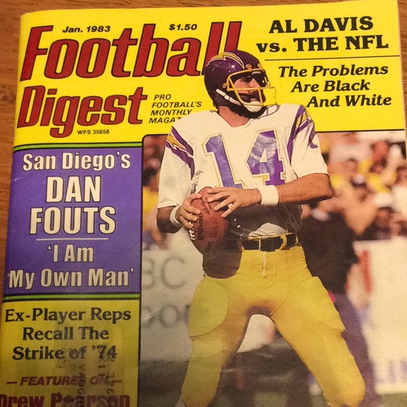 Vtg 1983 Football Digest.  Archie Manning, et al. - Picture 1 of 7